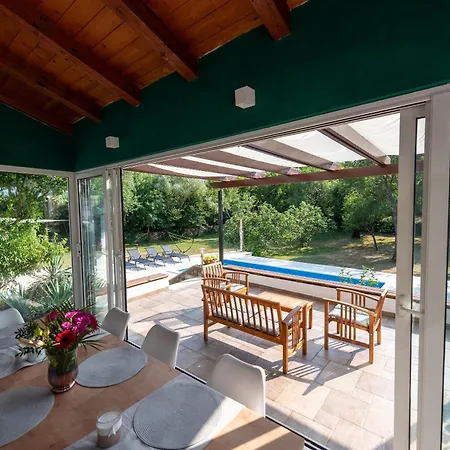 Holiday home Garden Hreljin