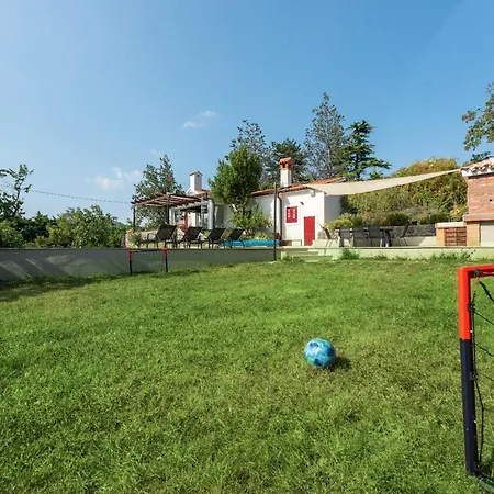 Holiday home Garden Hreljin
